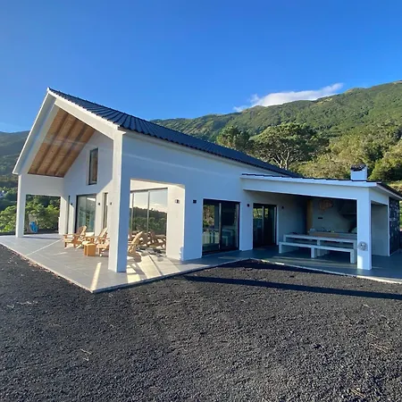Casa Do Atalho Santo Amaro (Azores)