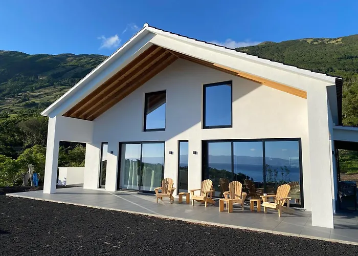 Casa Do Atalho Santo Amaro (Azores)